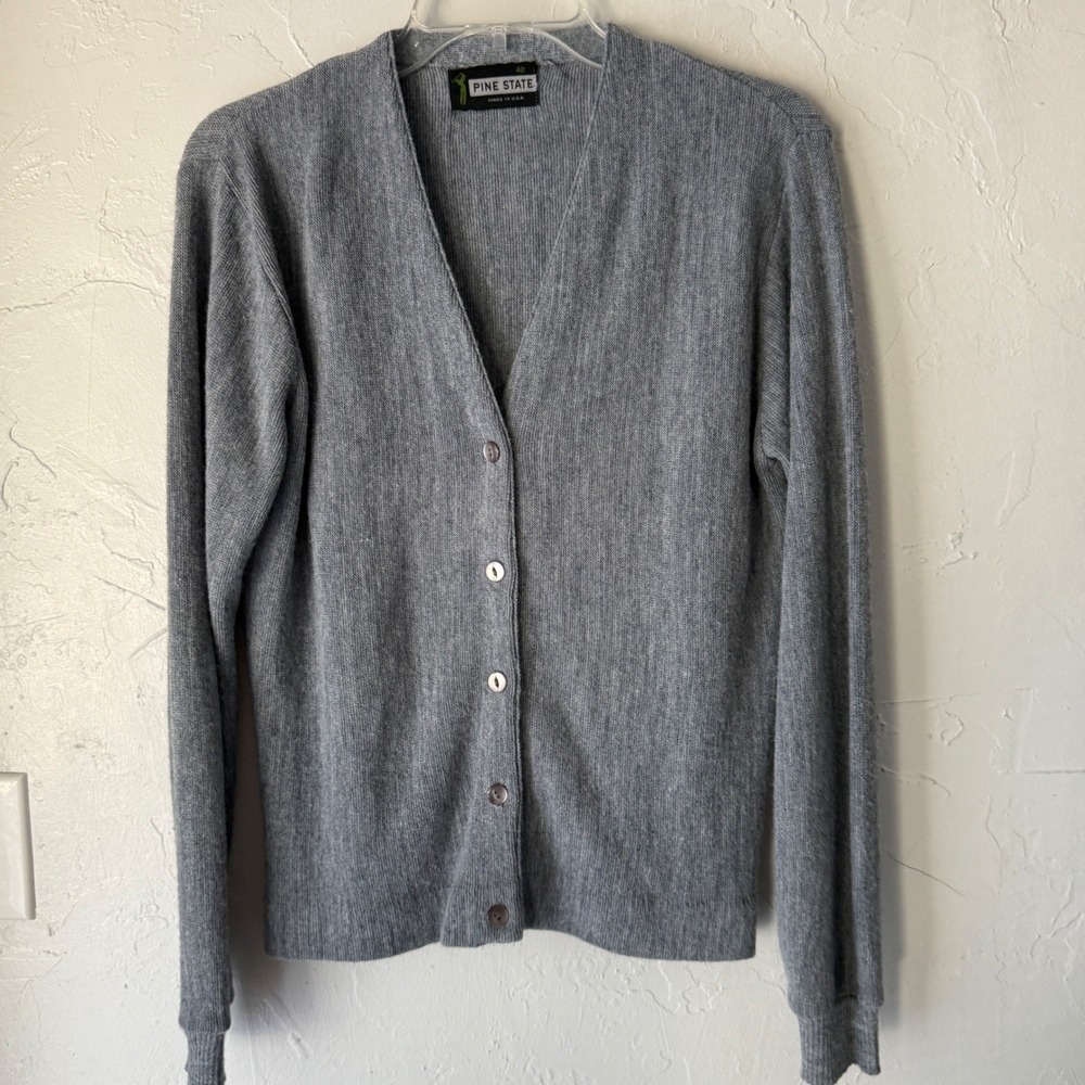 Pine State Cardigan Vintage Mens Size XL‎ Gray V Neck Button Front Preppy Golf